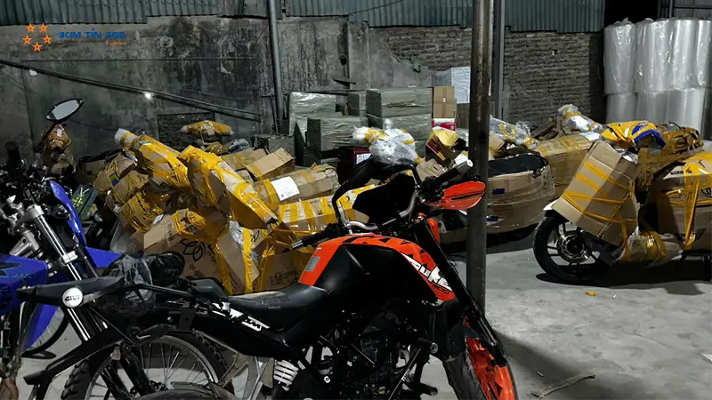 Dịch vụ gửi xe phân khối lớn từ Sài Gòn ra Hà Nội